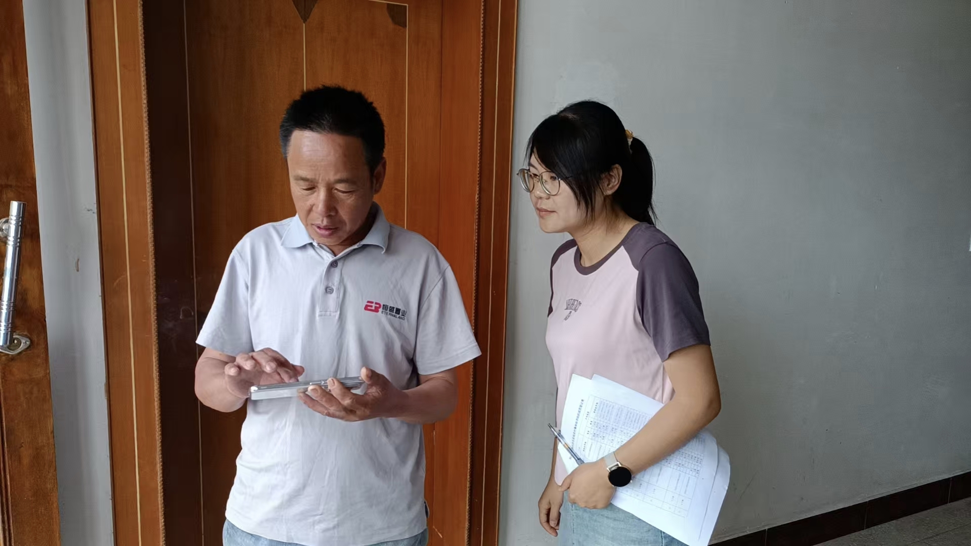 龙岗社区扎实推进土地二轮延包网签工作