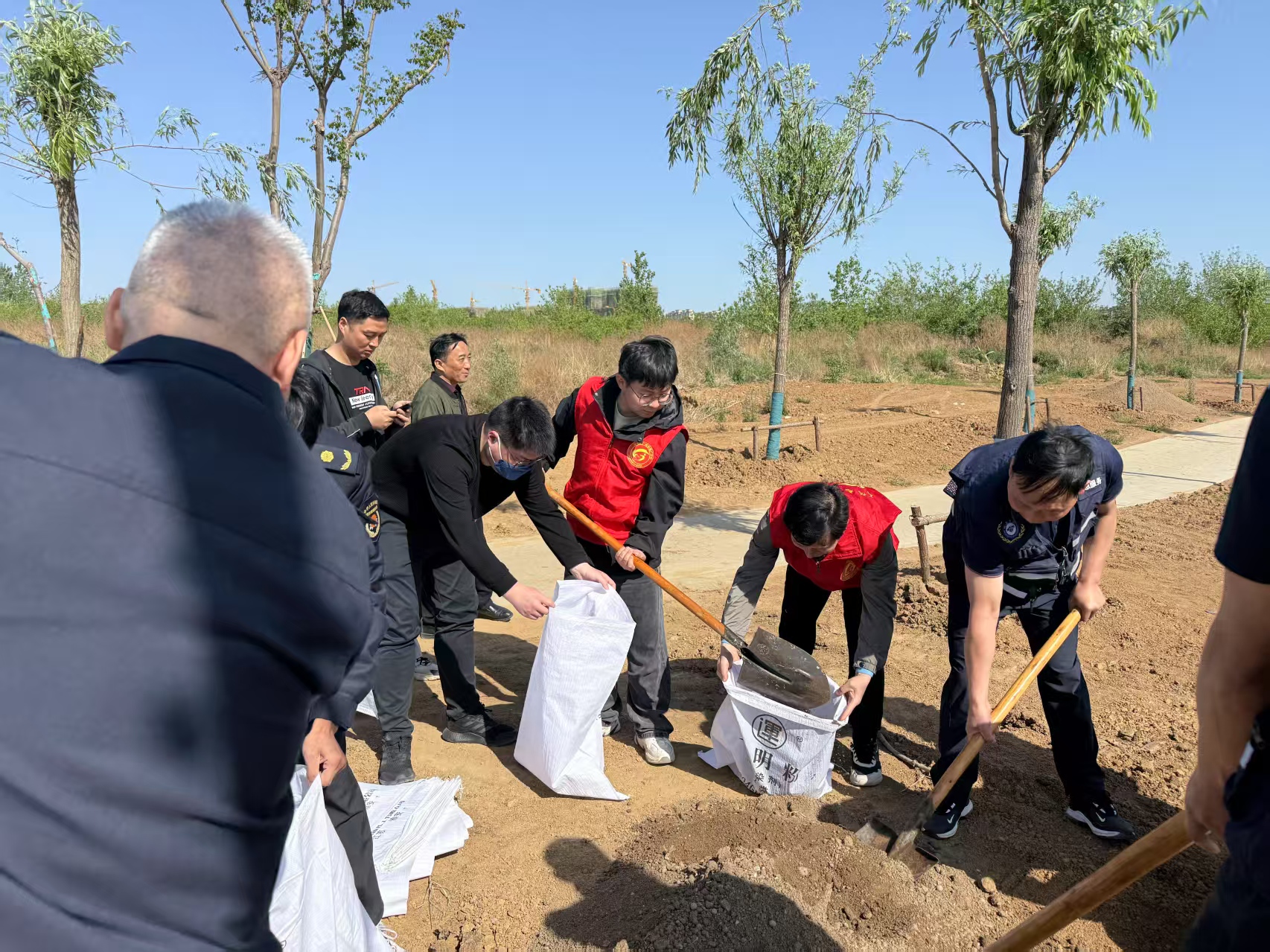 广陵街道广宁社区：对标先进楷模，勇当时代标兵