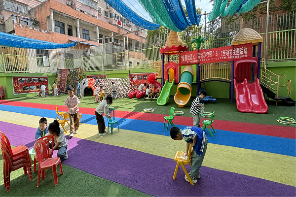 广陵街道天一社区“童画绘匠心 劳动净校园”五一劳动节主题活动