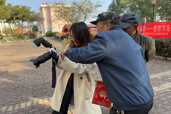 重阳锣鼓响 渔家笑颜留——杨村镇开展重阳节系列活动
