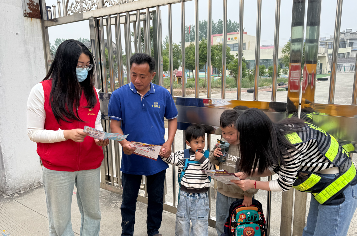 永丰镇：织密夏日“安全网”共护少年“生命蓝”