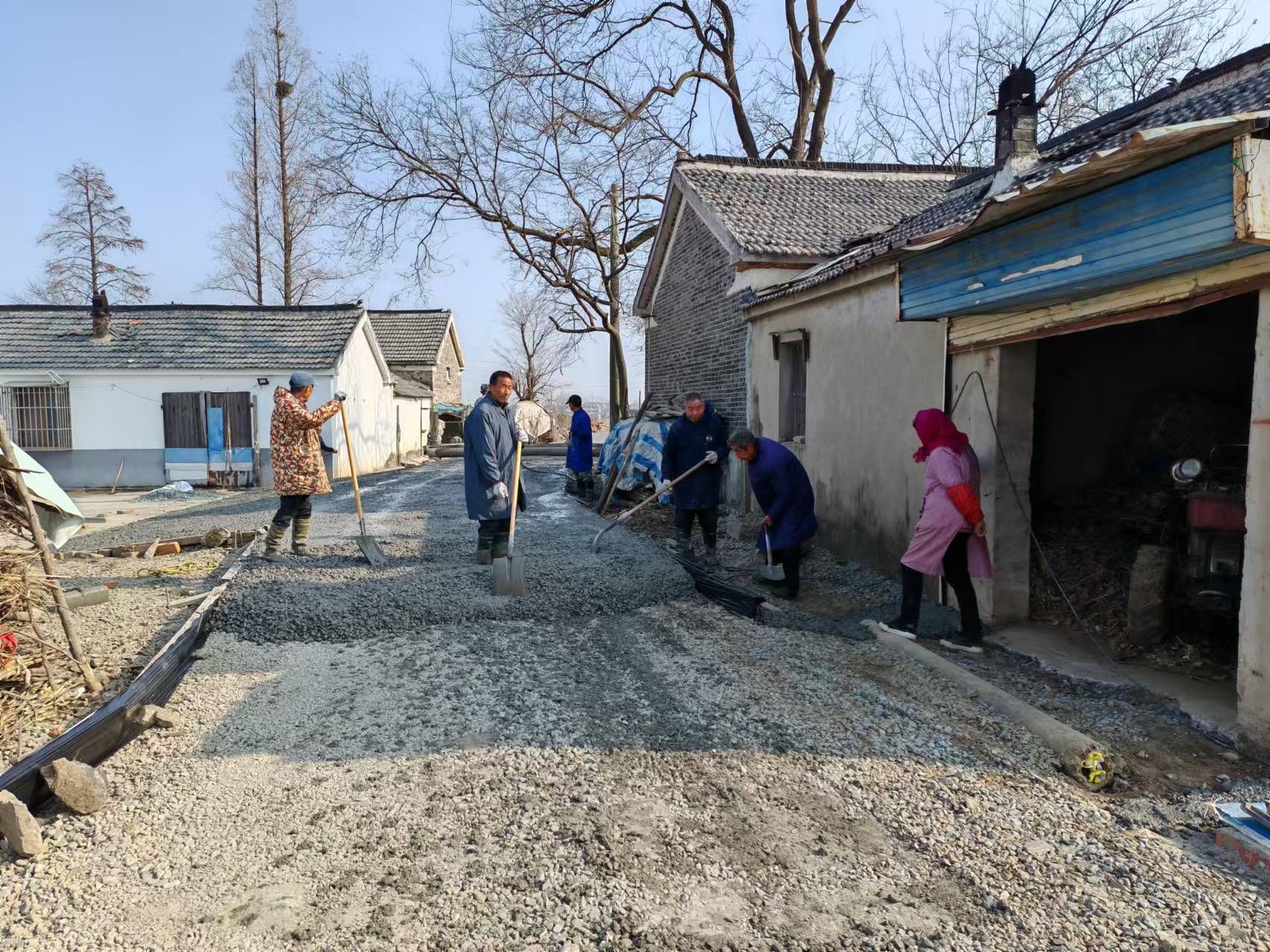 道路硬化“换新颜” 铺好居民“幸福路”