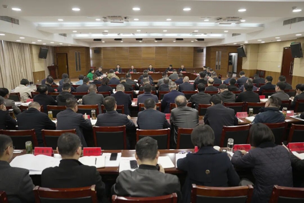 张秀山主持召开12月份市委常委碰头会