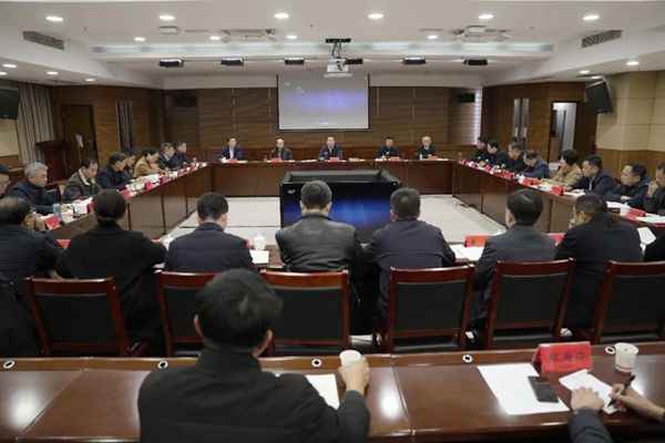 市委理论学习中心组12月份学习会召开