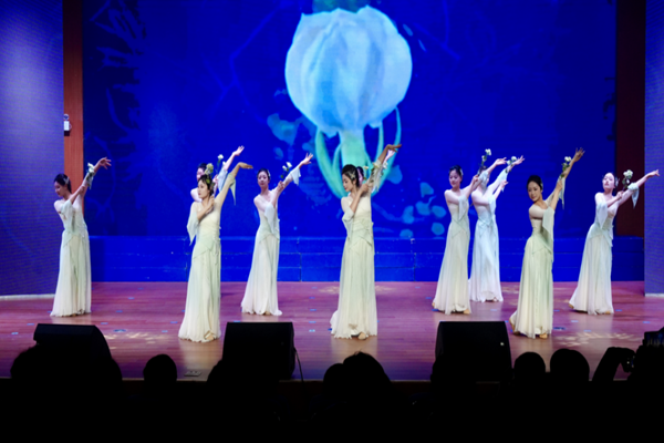 天长市举办“茉莉花开 地久天长”主题展演