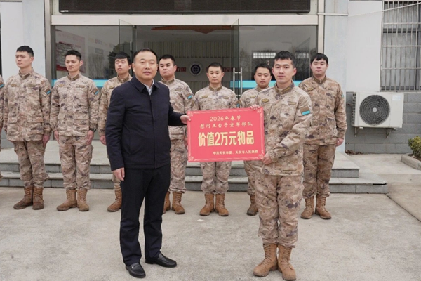 张秀山开展春节前走访慰问活动